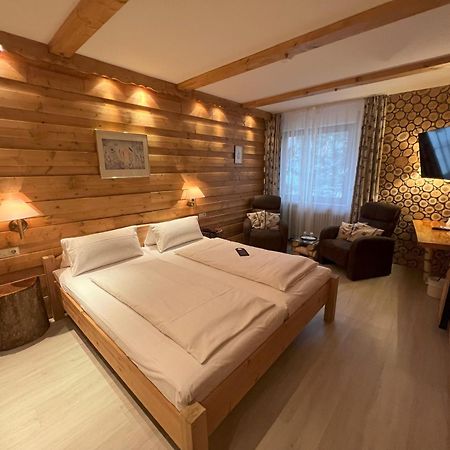 باد ميرغنثيم Apart Hotel Deutschmeister المظهر الخارجي الصورة