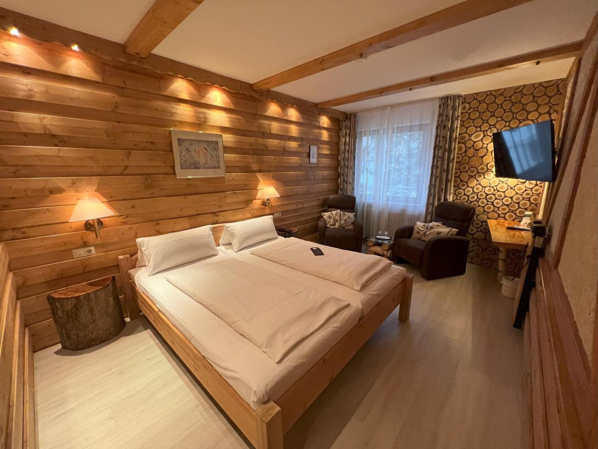 باد ميرغنثيم Apart Hotel Deutschmeister المظهر الخارجي الصورة