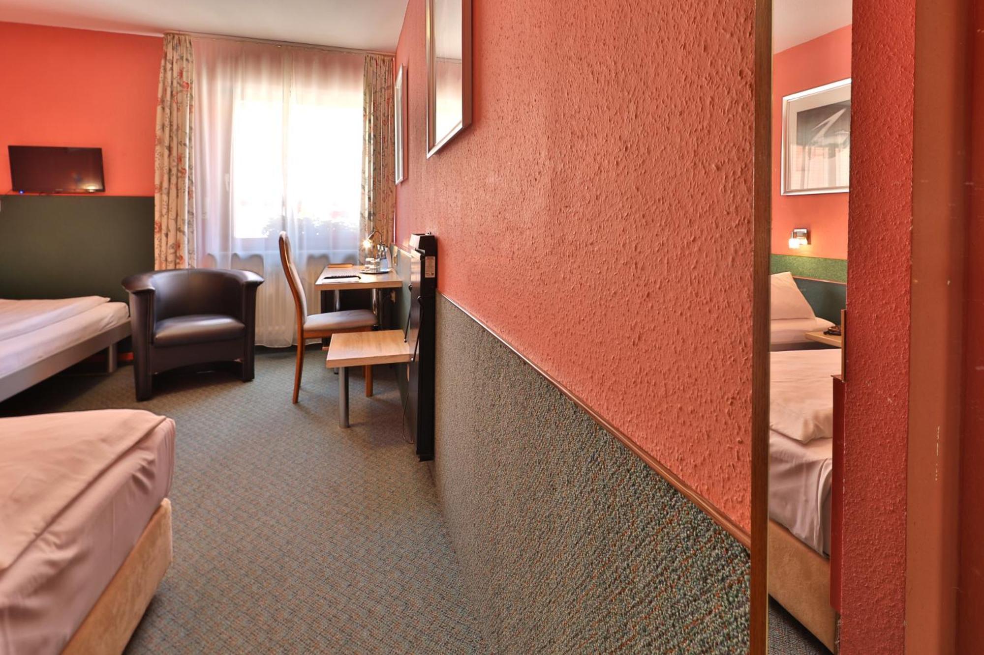 باد ميرغنثيم Apart Hotel Deutschmeister المظهر الخارجي الصورة