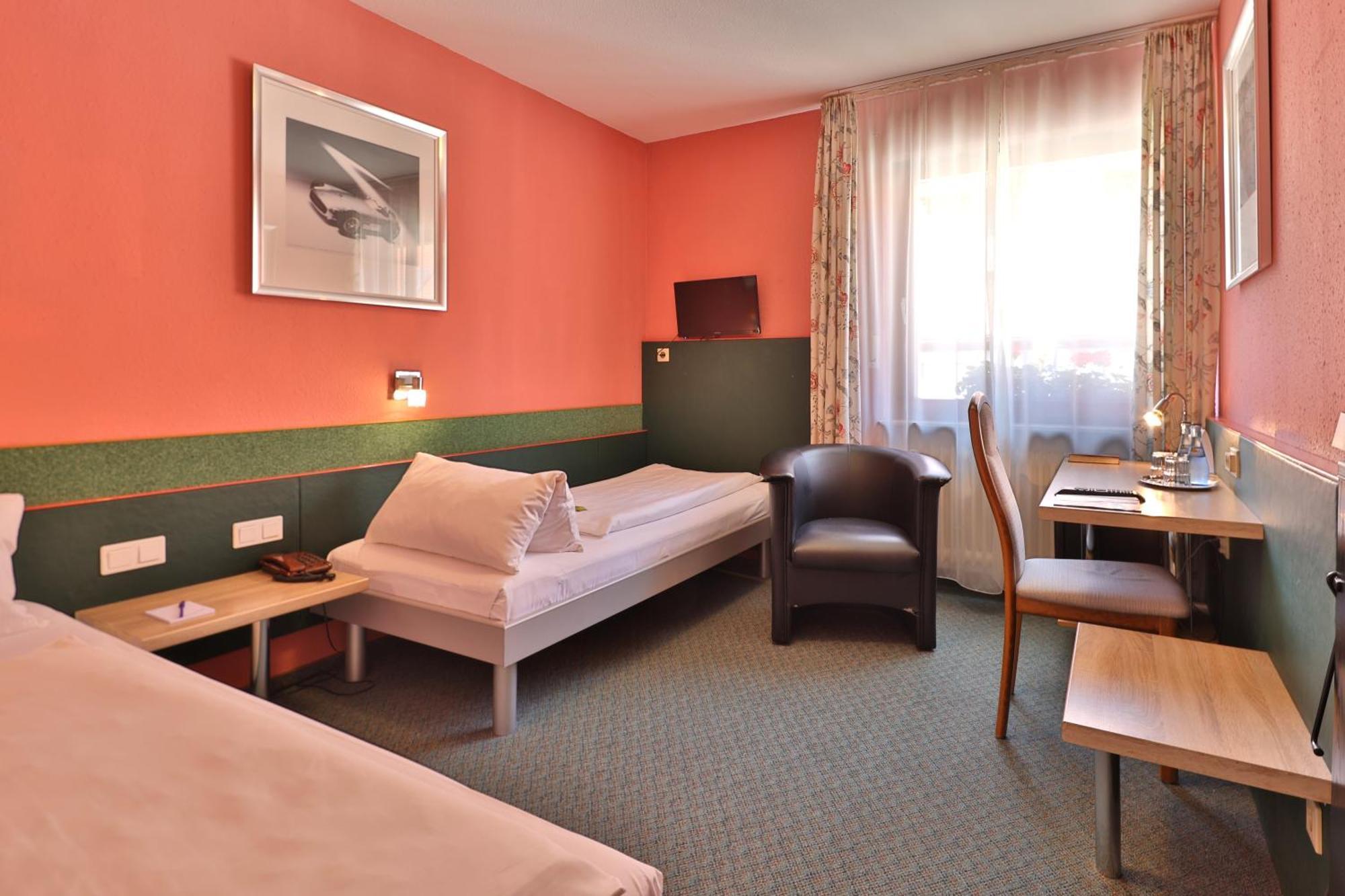 باد ميرغنثيم Apart Hotel Deutschmeister المظهر الخارجي الصورة